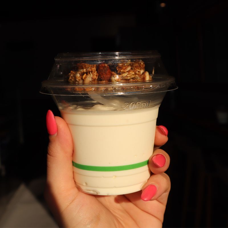 Yogurt & Granola